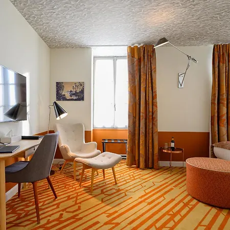 Hotel Le Saint Gelais 4*