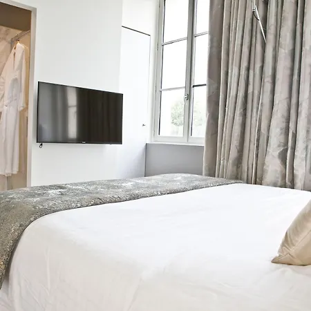 Le Saint Gelais Hotel 4*