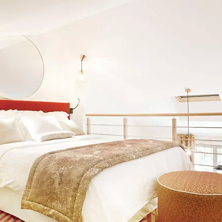 Hotel Le Saint Gelais 4*