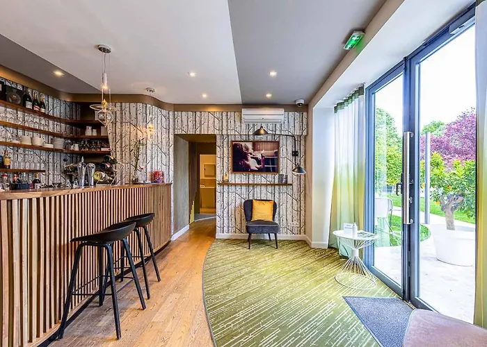 Le Saint Gelais Hotel