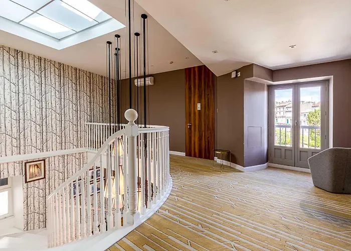 Le Saint Gelais Hotel 4*