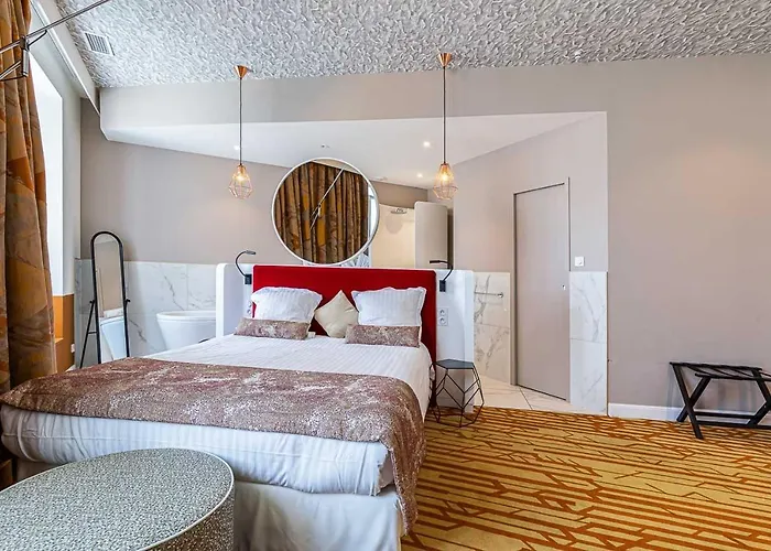 Hotel Le Saint Gelais