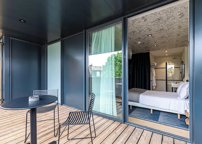 Hotel Le Saint Gelais 4*